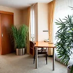 酒店 Western Premier Airporthotel Berlin 4*