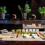 Western Premier Airporthotel Berlin 舍讷费尔德