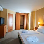 Western Premier Airporthotel Berlin 4* 舍讷费尔德