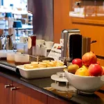 酒店 Western Premier Airporthotel Berlin 舍讷费尔德