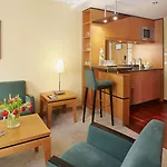 Western Premier Airporthotel Berlin 酒店 4*