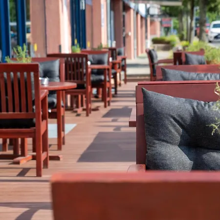فندق Western Premier Airporthotel Berlin 4*