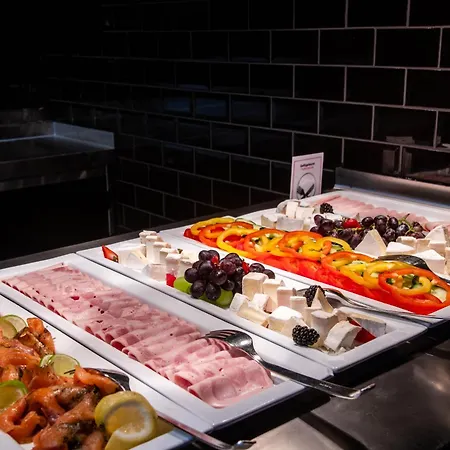 Western Premier Airporthotel Fontane Berlin 4*