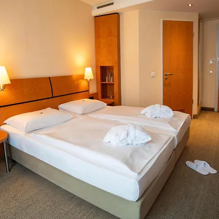 Western Premier Airporthotel Berlin 4*