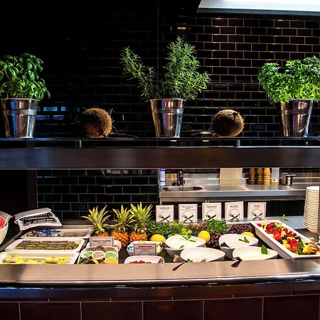Hotel Western Premier Airporthotel Berlin 4*