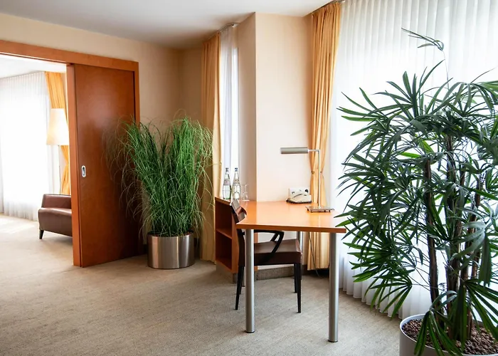 Hotel Western Premier Airporthotel Berlin 4*