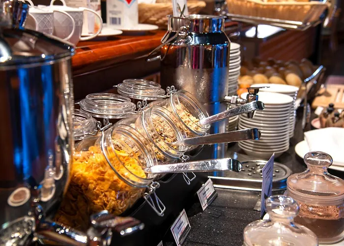 호텔 Western Premier Airporthotel Berlin 4*