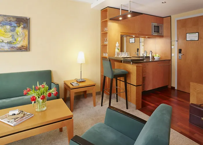 Western Premier Airporthotel Berlin 호텔 4*