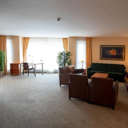 Western Premier Airporthotel Berlin שונפלד